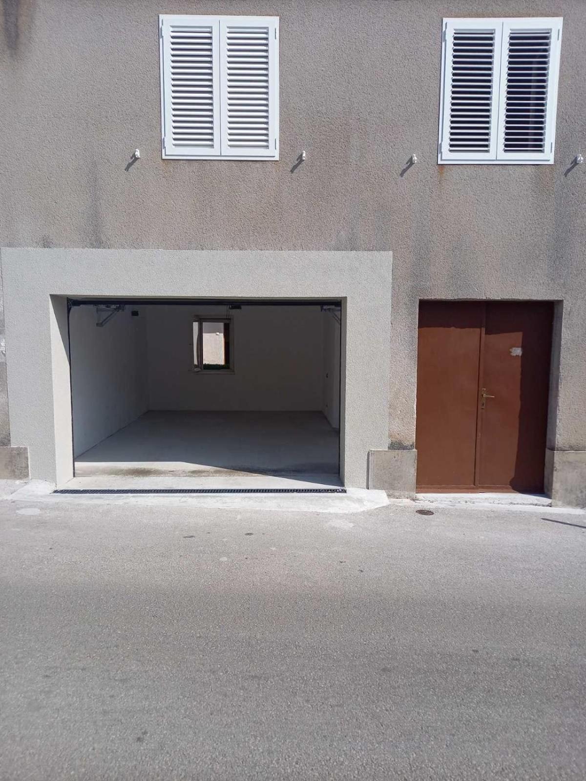 Apartment Ana, Free Garage Parking Šibenik Exterior foto